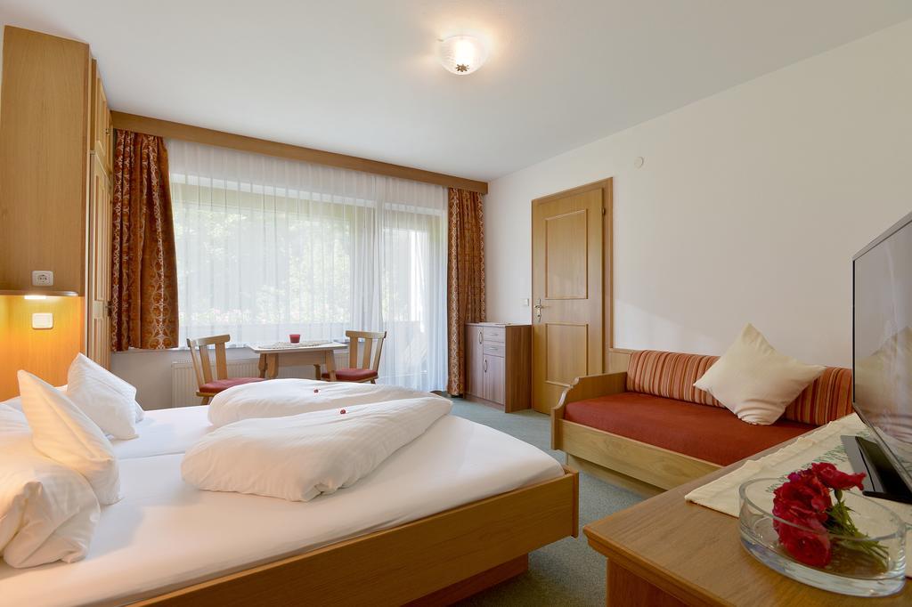 Gaestehaus Ahornblick ไมย์อาโฮเฟิน ภายนอก รูปภาพ